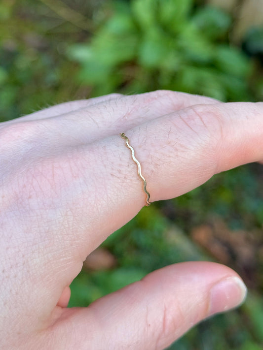 Solid Gold Ring - 1mm Wavy Band - 9ct Gold