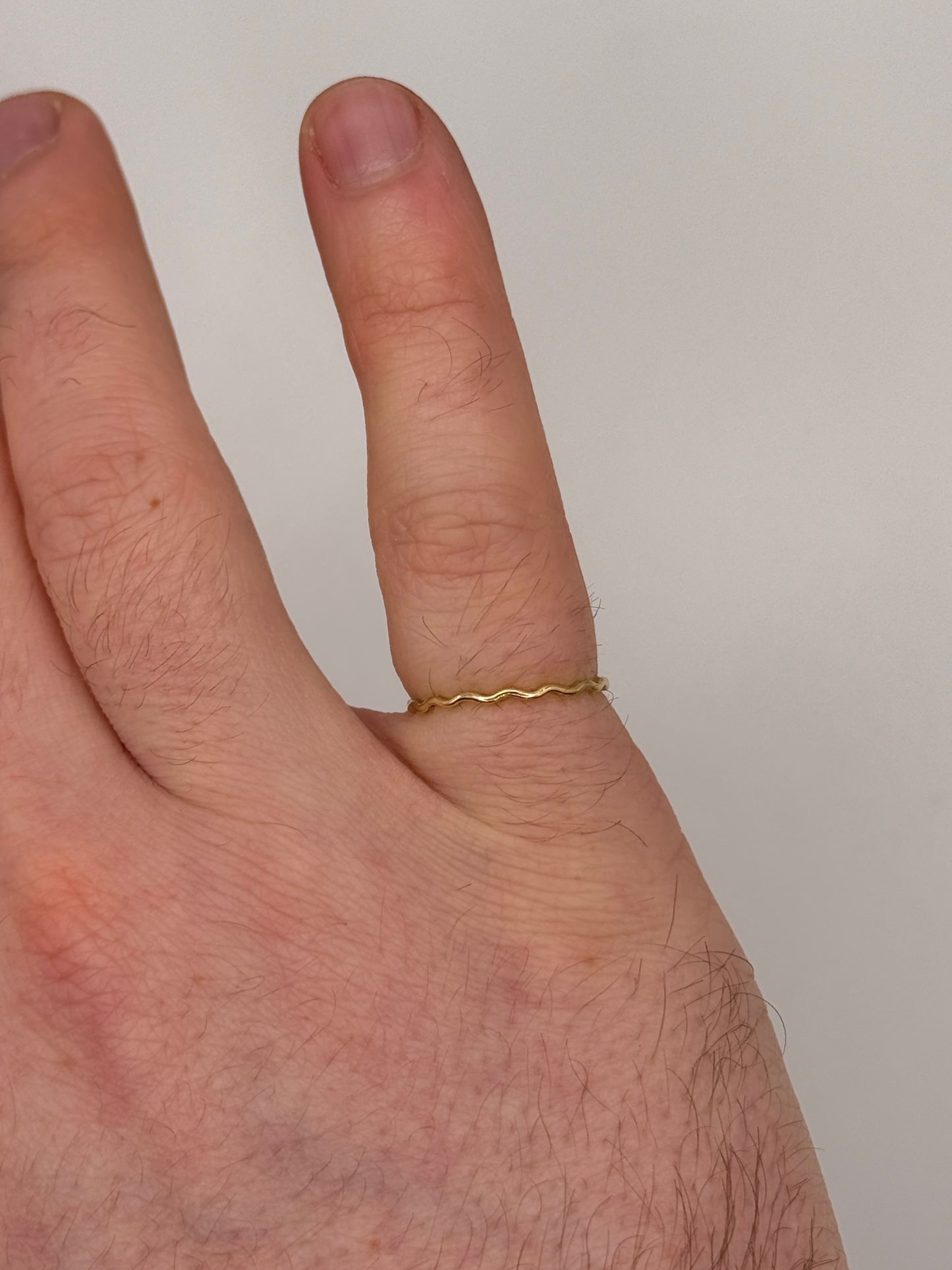 18ct Yellow Gold Ring - 1mm Wavy Band